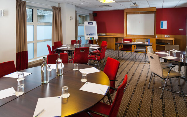 Holiday Inn Express Swindon - West by IHG