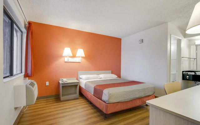 Motel 6 Tempe, AZ - Broadway - ASU