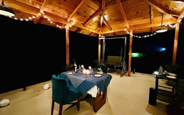 Pumpkin Hotels Corbett, Tusk N Wood