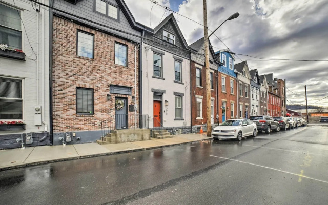 Pittsburgh Vacation Rental in Lawrenceville!