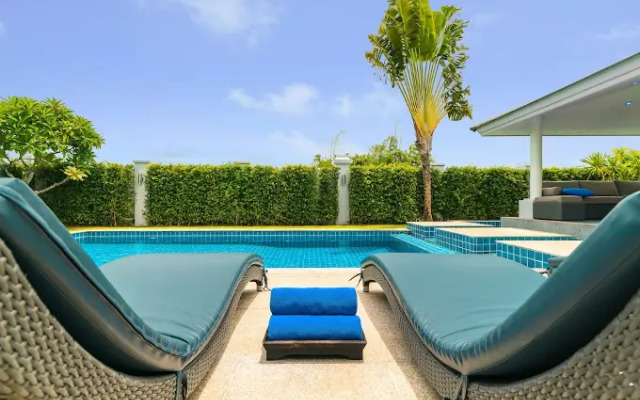 Luxury Pool Villa 608