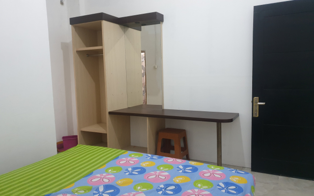 OYO 3508 Griya Aisyah Karah Syariah