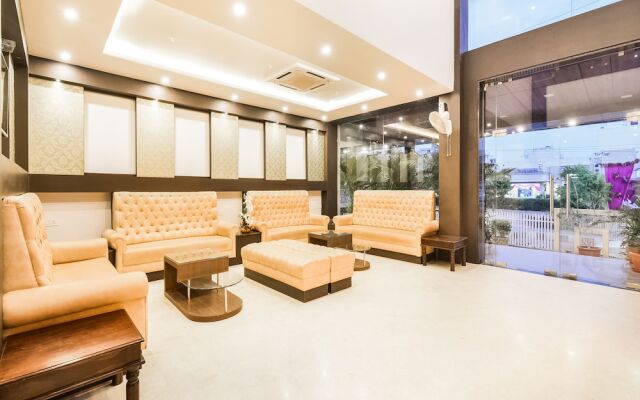 Townhouse 652 Hotel Royal Akshayam