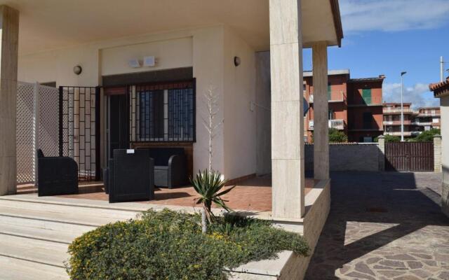 Seafront apartment in Villa , near Rome