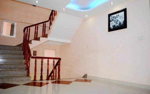 Hoang Thu Hotel