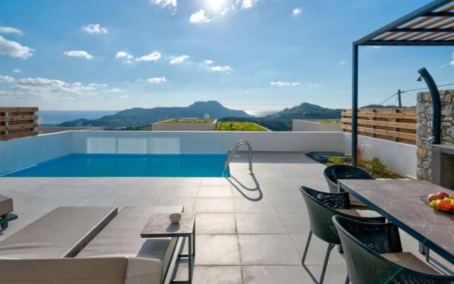 Villa Saturday in Foinikas