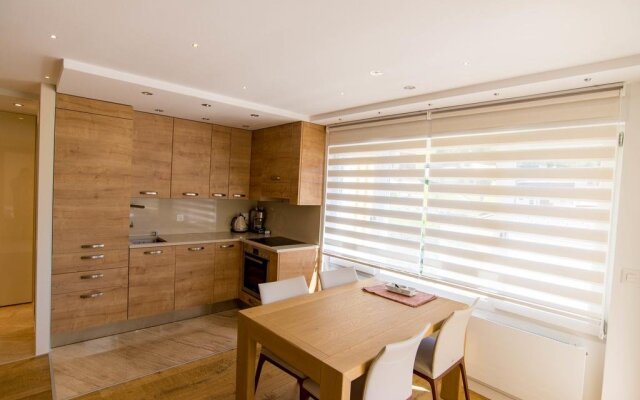 Haus Cristal