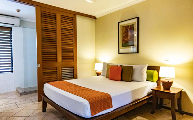 Hibiscus Resort & Spa