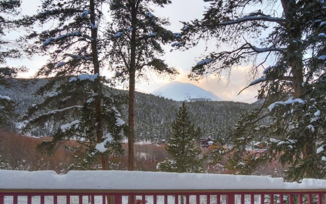 Whispering Pines - 4 Br Home