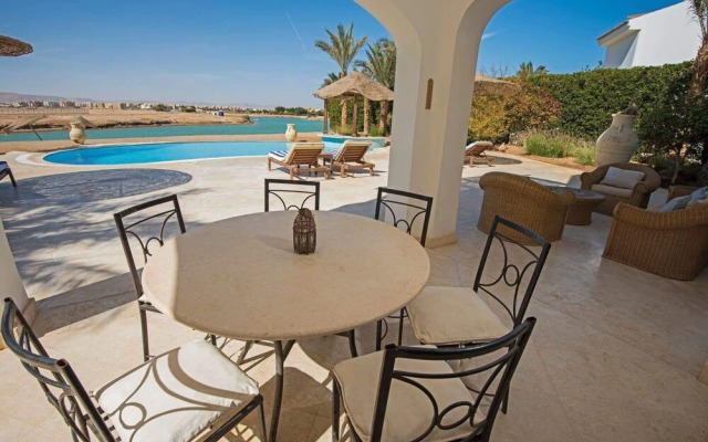 Charming Villa in El Gouna with Pool
