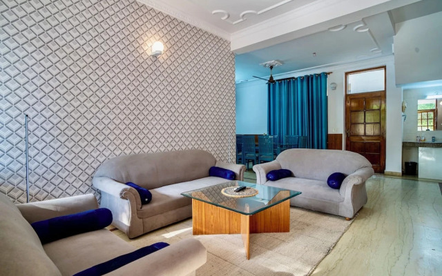 White House By The Ganges
