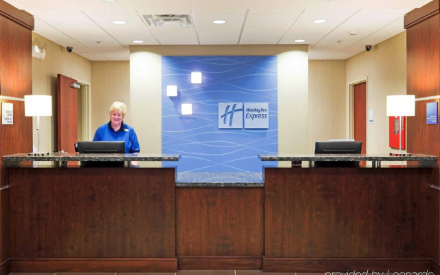 Holiday Inn Express & Suites Knoxville-Farragut by IHG