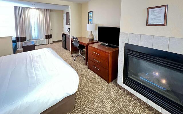 Comfort Inn & Suites Sequoia/Kings Canyon