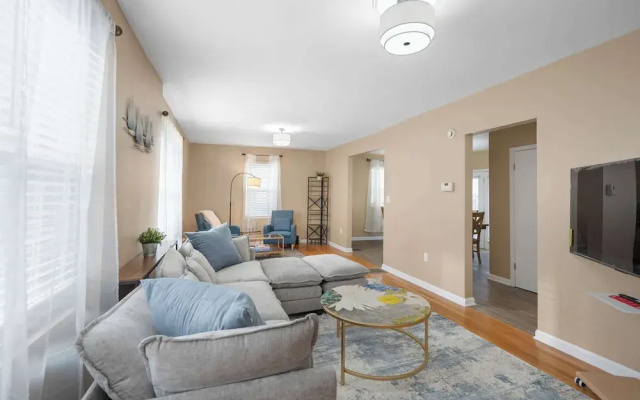 Tusculum Hilltop Haven  For 8