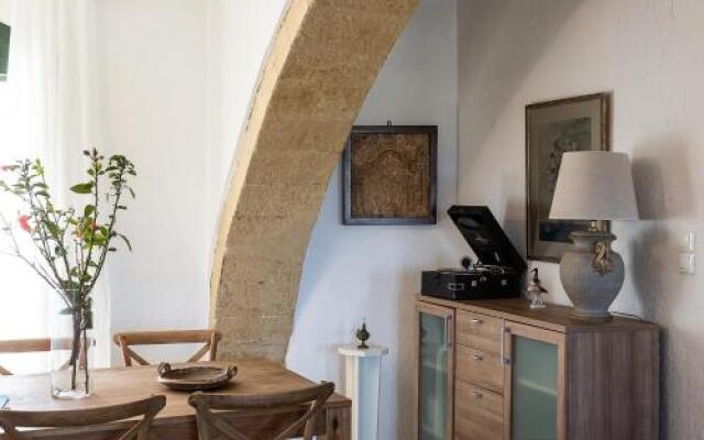 Traditional Sea Side Cottage