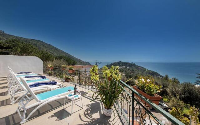 Villa Farfalla 10
