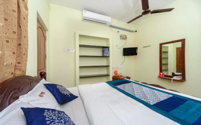 Sri Karuna Residency By OYO Rooms
