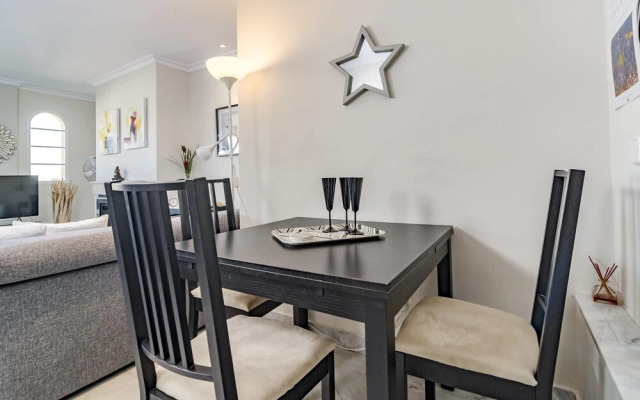 SAT24 - 2 bedroom, close to Puerto banus