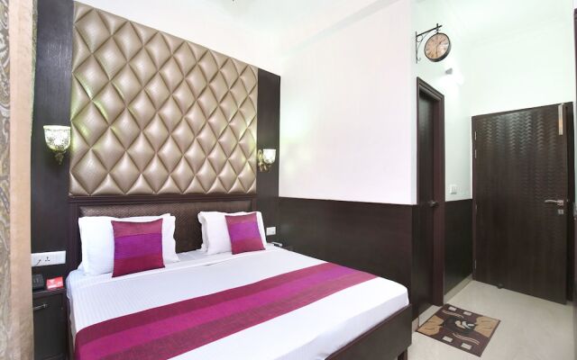 OYO 15565 Hotel Midtown