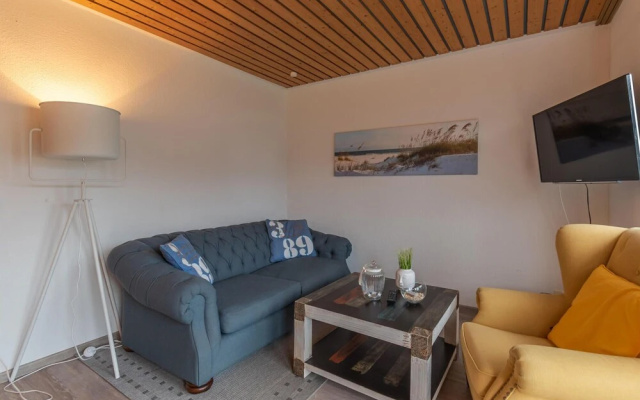 Awesome Apartment in Friedrichskoog-spitze With 2 Bedrooms and Wifi