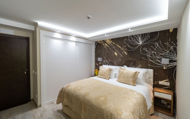 Aparthotel Esquirol