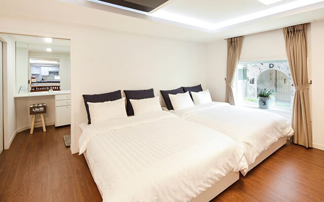 Jeju Vio House Pension