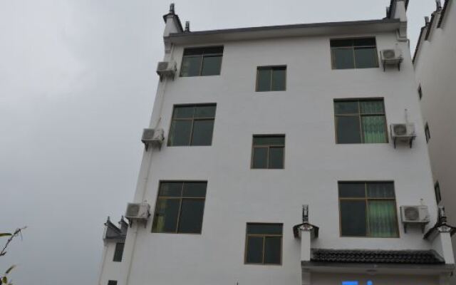 Guzhen Inn