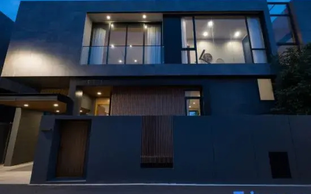 3 Bedroom Seaview Pool Villa | near Chalong Pier | Phuket | Warm Plus
