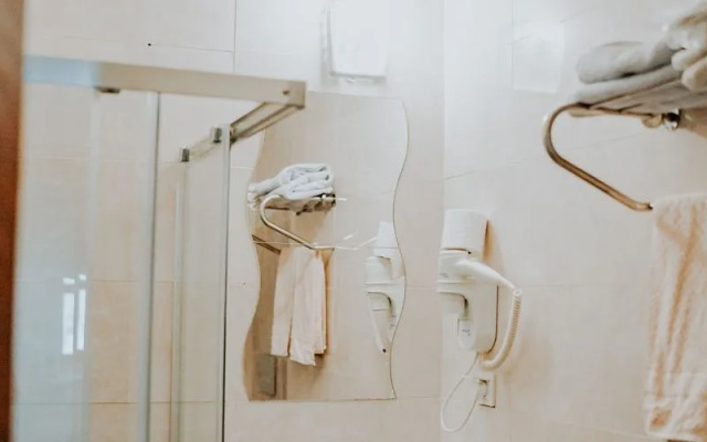 Lavantalı Konak Taş Ev