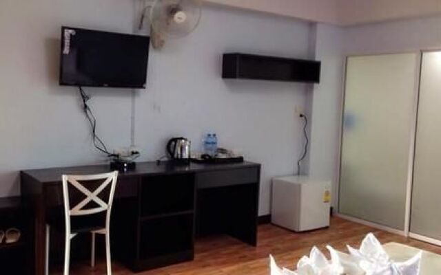 Golden Palace Inn