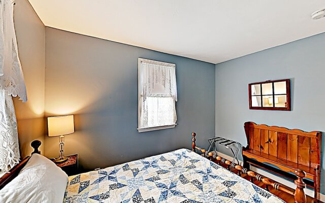 Oceanview Buzzards Bay Getaway by RedAwning