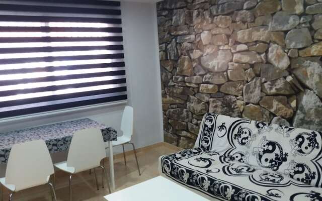 APARTMENTSUITESPAIN Beach Economy