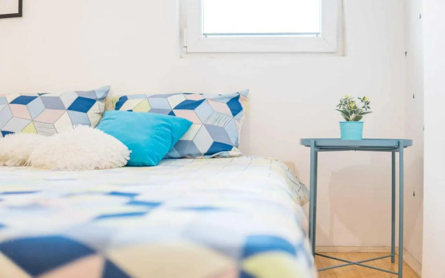 Stylish & Cozy Studio by Danailov Apartments