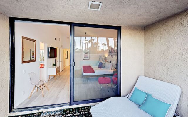 N De Anza - 2 Br Townhouse