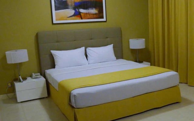 Golden Tulip Dana Bay Hotel