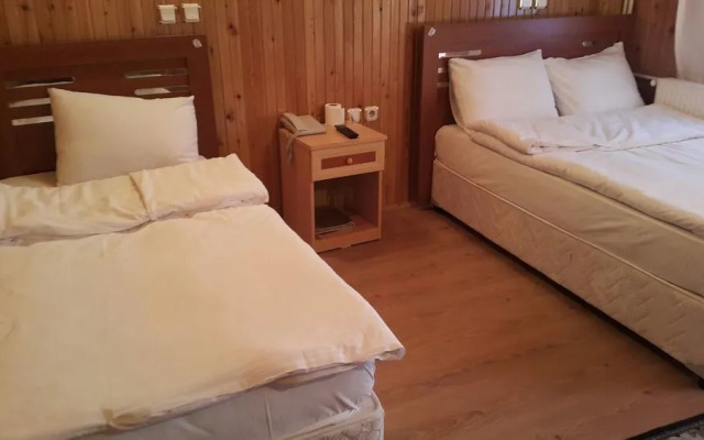 Minaz Motel
