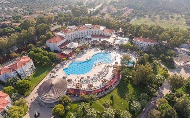 MW Phokaia Beach & Resort