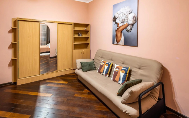 The MAIN square! 2 separated bedrooms, balcony