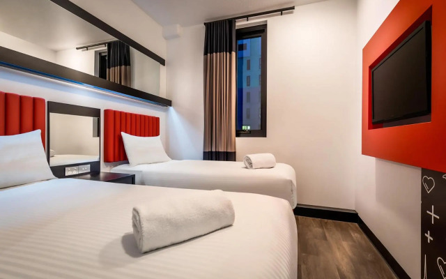 Essence Hotel Carlton