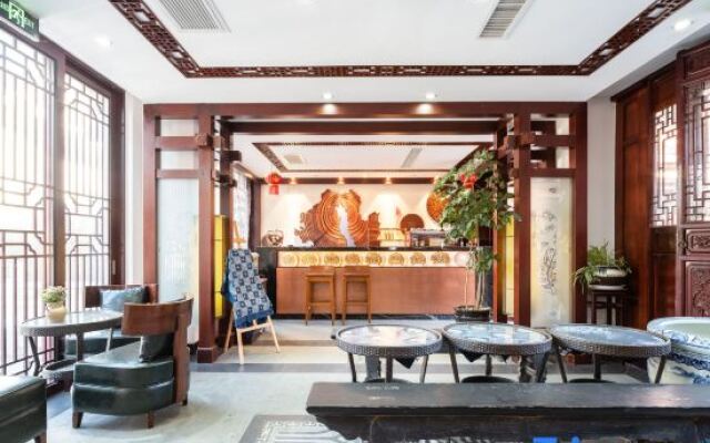 Gantong Flower In Garden Boutique Hotel