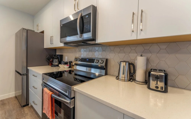 Skyridge 401 by Canmore Premier