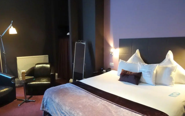 Carmelite Hotel