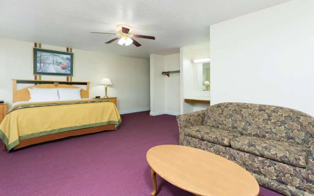 Super 8 Anderson/Clemson Area