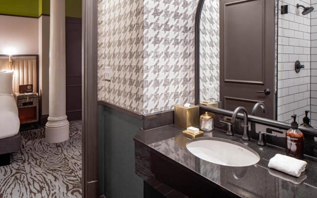 The Pelham Hotel