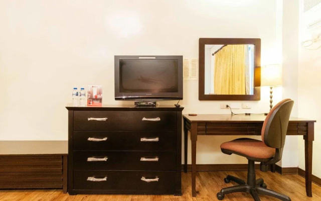 RedDoorz Plus near Abreeza Mall Davao