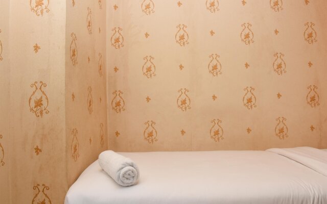 Homey And Modern 2Br At Menteng Square Apartment