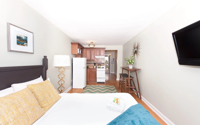 Sunny Studio in Gold Coast by Sonder