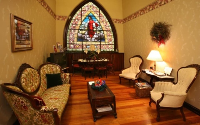Christopher's Bed & Breakfast