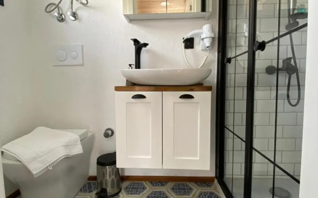 Lavira Tiny House Village