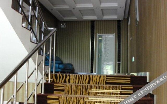 Jinhuwan Business Hotel
